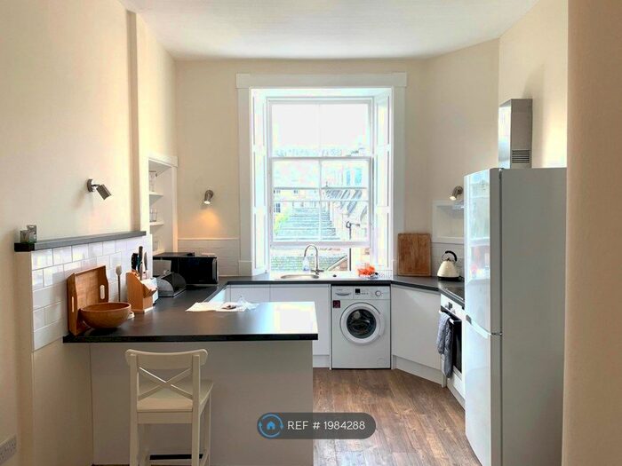 2 Bedroom Flat To Rent In Comley Bank Terrace, Edinburgh, EH4