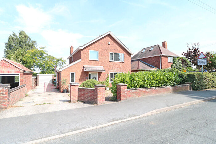 3 Bedroom Detached House For Sale In West Street, West Butterwick, DN17