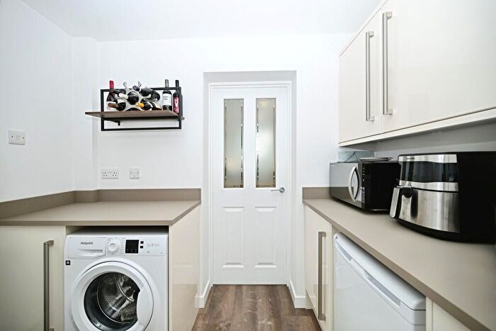 4 Bedroom Detached House For Sale In Buccleuch Close, Dunchurch, Rugby, CV22