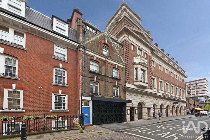 3 Bedroom Penthouse For Sale In Marshall Street, London, W1F