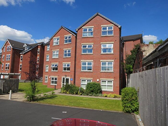 2 Bedroom Flat To Rent In Stitch Lane, Heaton Norris, SK4