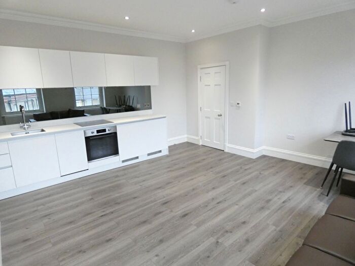 1 Bedroom Flat To Rent In Hassett Road, Homerton, E9