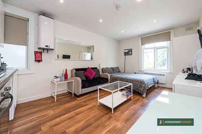 Studio To Rent In Bloemfontein Road, Shepherds Bush, London, W12
