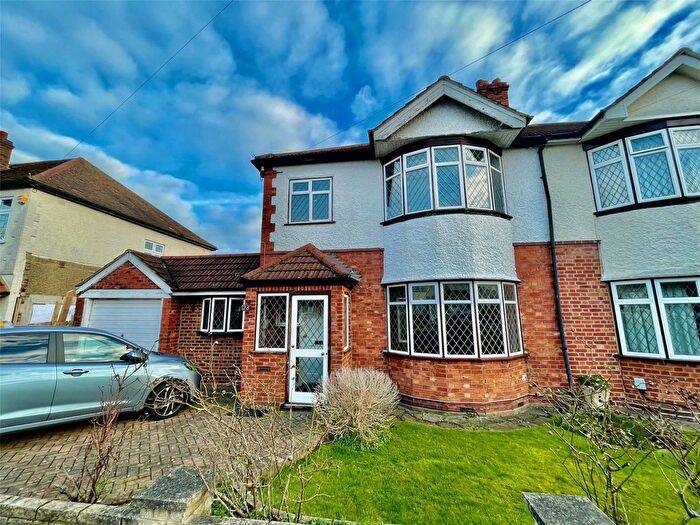 3 Bedroom Semi-Detached House To Rent In Larchwood Road, New Eltham, London, SE9