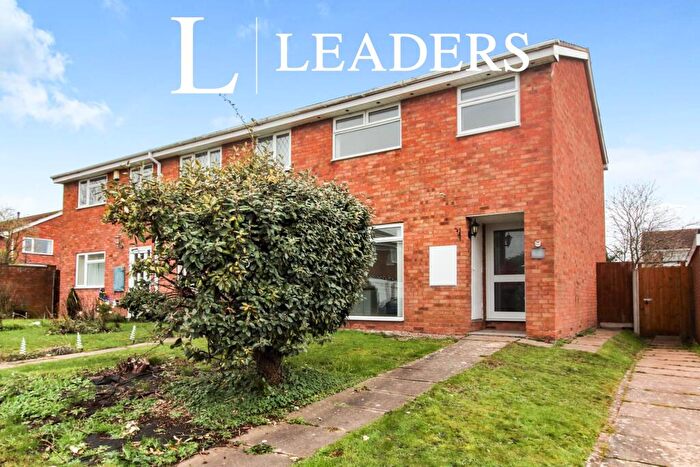 3 Bedroom Terraced House To Rent In Woburn Close, B61