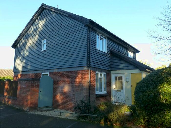 2 Bedroom End Of Terrace House To Rent In Wythemede, Foxley Fields, Binfield, RG42