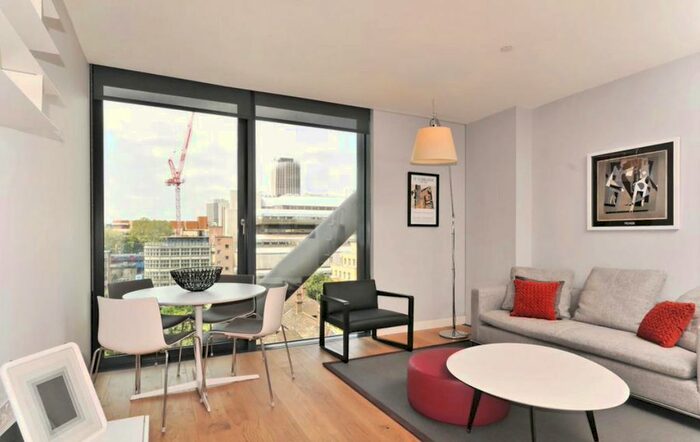 2 Bedroom Flat To Rent In Holland Street, London, SE1