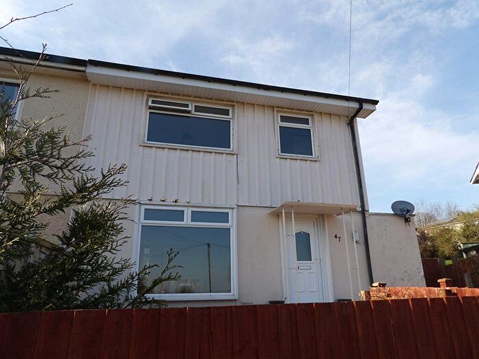 3 Bedroom Semi Detached House To Rent In School Lane, Wrexham, LL11