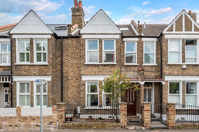 4 Bedroom Property To Rent In Garfield Road, Wimbledon, SW19