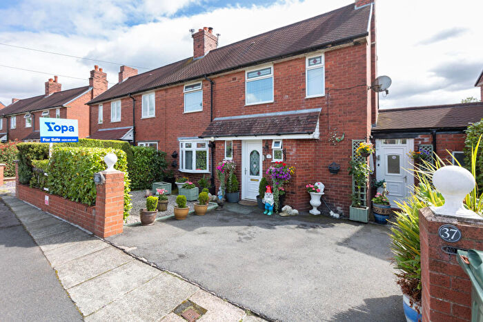 3 Bedroom Semi-Detached House For Sale In Acresfield, Chorley, PR7