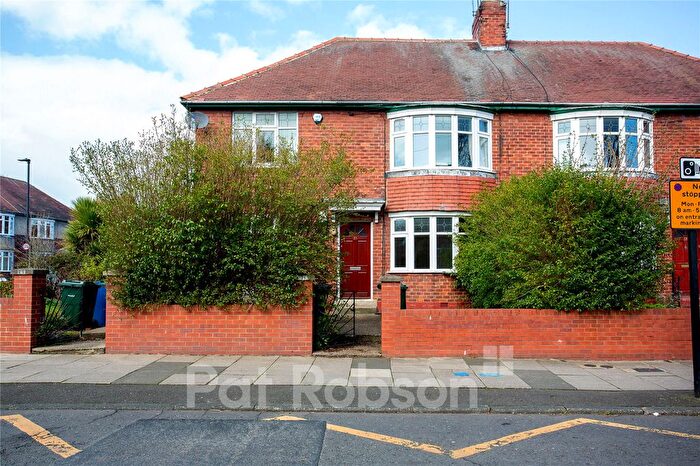 2 Bedroom Flat To Rent In Harewood Road, Newcastle Upon Tyne, Tyne And Wear, NE3
