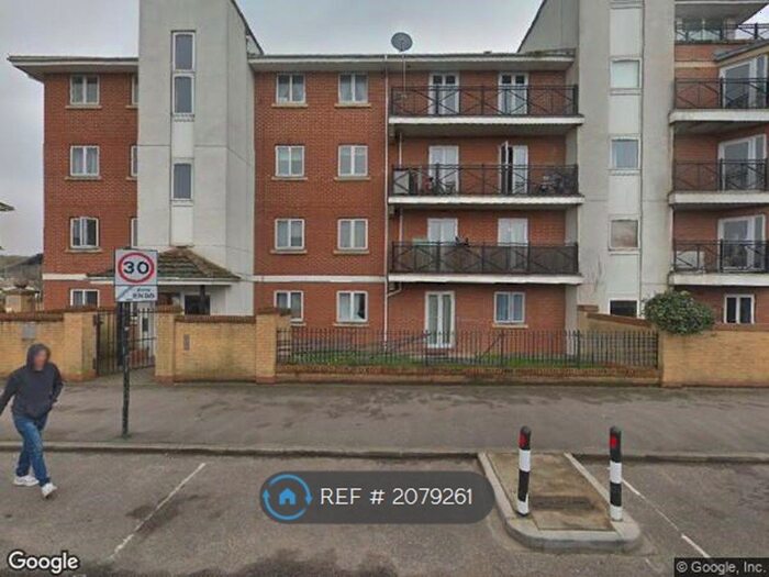 2 Bedroom Flat To Rent In Hermitage Close, Abbey Wood, SE2