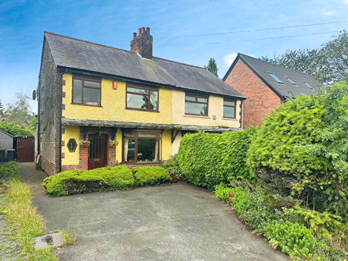 3 Bedroom Semi Detached House For Sale In Bardon Road, Coalville, LE67