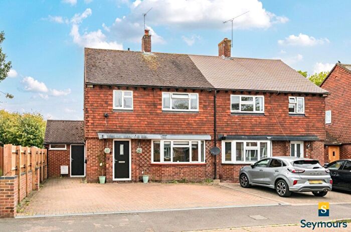3 Bedroom Semi Detached House For Sale In Yew Tree Drive, Guildford, Surrey, GU1