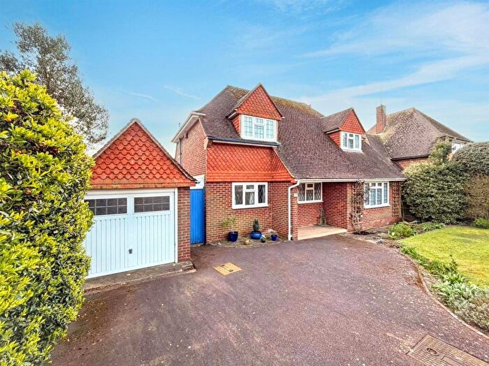 3 Bedroom Detached House For Sale In Selwyn Road, Eastbourne, BN21