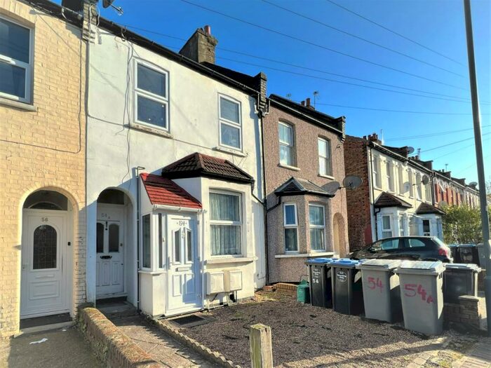 2 Bedroom Apartment To Rent In Peel Road Wembley Middlesex, HA9