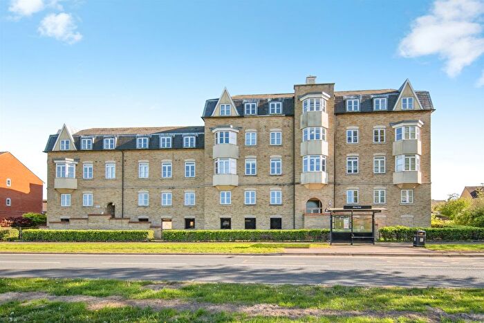 2 Bedroom Flat For Sale In Circular Road South, Colchester, CO2