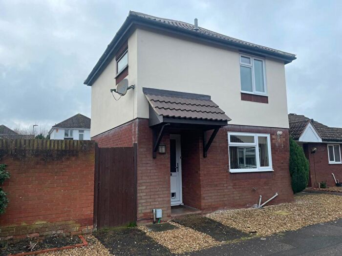 2 Bedroom Semi-Detached House For Sale In Cardinals Gate, Peterborough, PE4