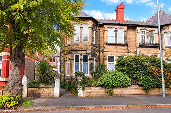 2 Bedroom Flat For Sale In Hydro Avenue, West Kirby, Wirral, CH48