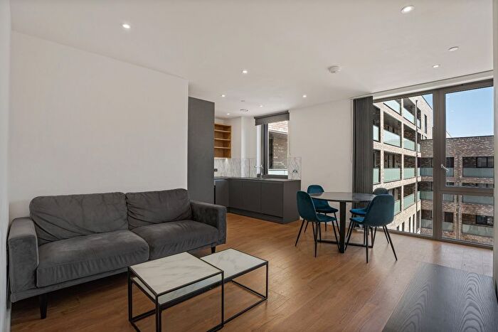 1 Bedroom Flat For Sale In Blair Street, East India And Lansbury, E14