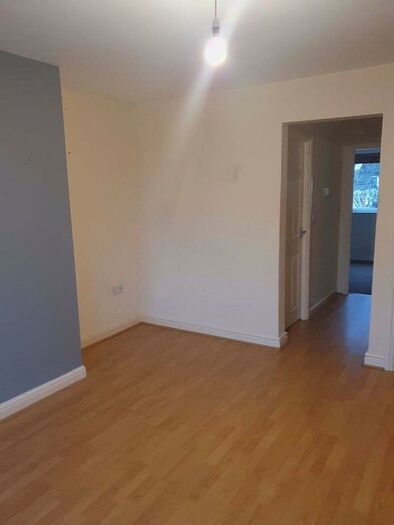 1 Bedroom Property To Rent In East Avenue, Warrington, WA2