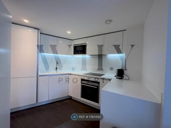 1 Bedroom Flat To Rent In Eagle Point, London, EC1V
