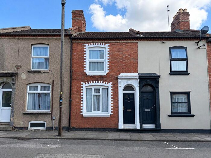 3 Bedroom Terraced House To Rent In Edith Street, Northampton, NN1