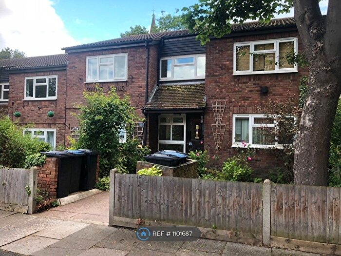 1 Bedroom Flat To Rent In Christchurch Close, London, SW19