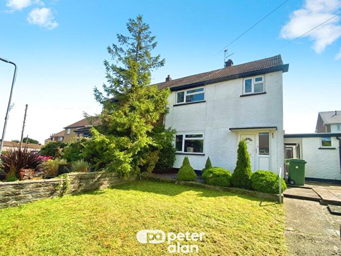 3 Bedroom House To Rent In Cheddar Crescent, Llanrumney, Cardiff, CF3