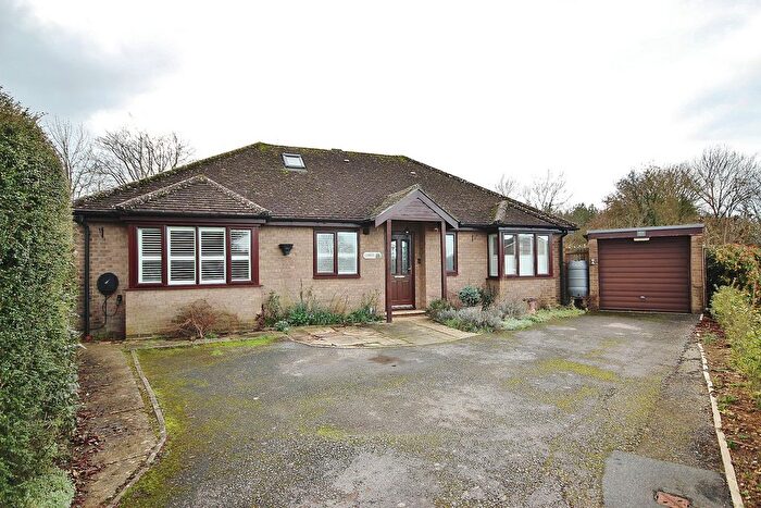 3 Bedroom Detached Bungalow For Sale In Beanhill Road, Ducklington, OX29