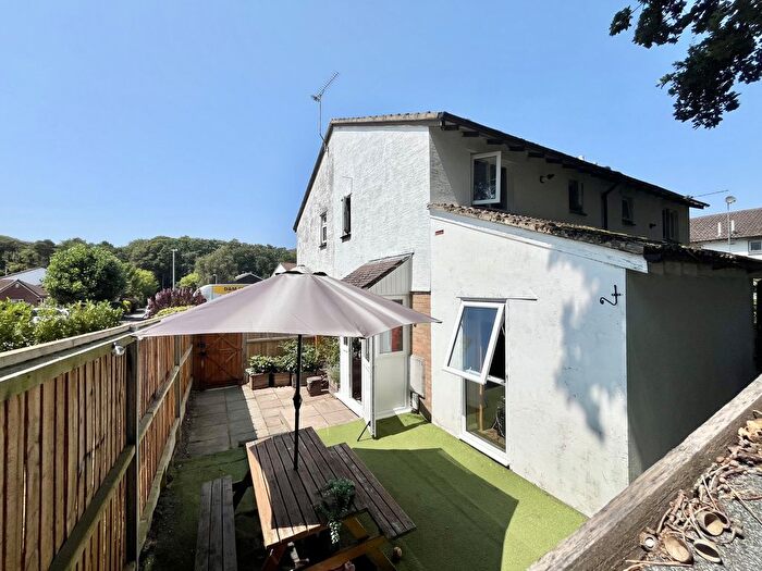 2 Bedroom End Of Terrace House For Sale In Meadowsweet Road, Creekmoor, Poole, BH17