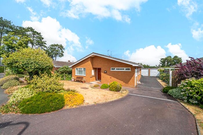 3 Bedroom Detached Bungalow For Sale In Highgate Close, Kidderminster, DY11