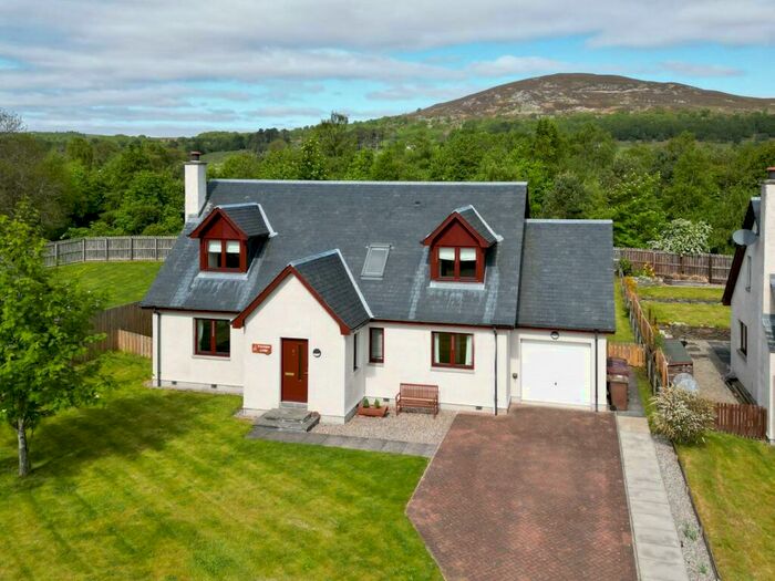 4 Bedroom Detached House For Sale In Macbean Road, Kincraig, PH21