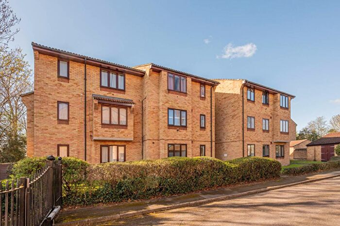 1 Bedroom Flat To Rent In Ludford Close, Croydon, CR0