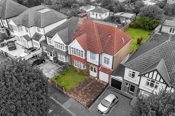 6 Bedroom Semi-Detached House For Sale In Oxenpark Avenue, Wembley, HA9