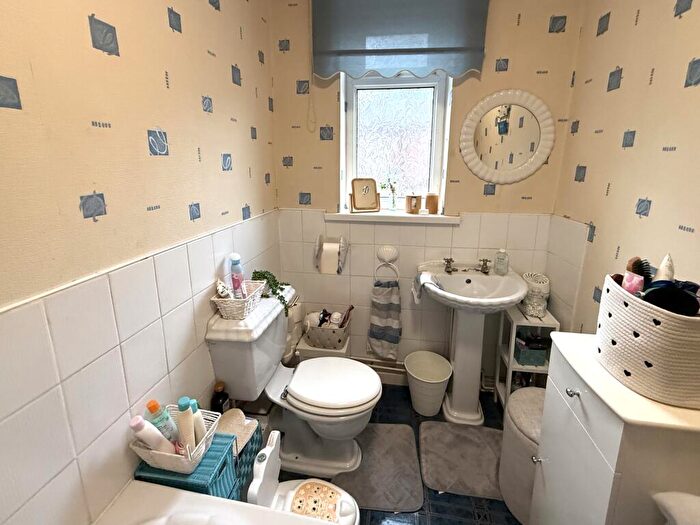 2 Bedroom Semi-Detached House For Sale In Countess Street, Stockport, SK2