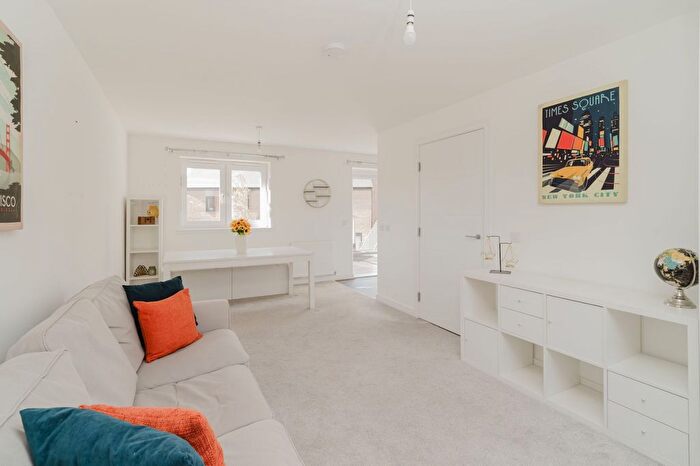 2 Bedroom Flat To Rent In Lawrie Reilly Place, Edinburgh, EH7