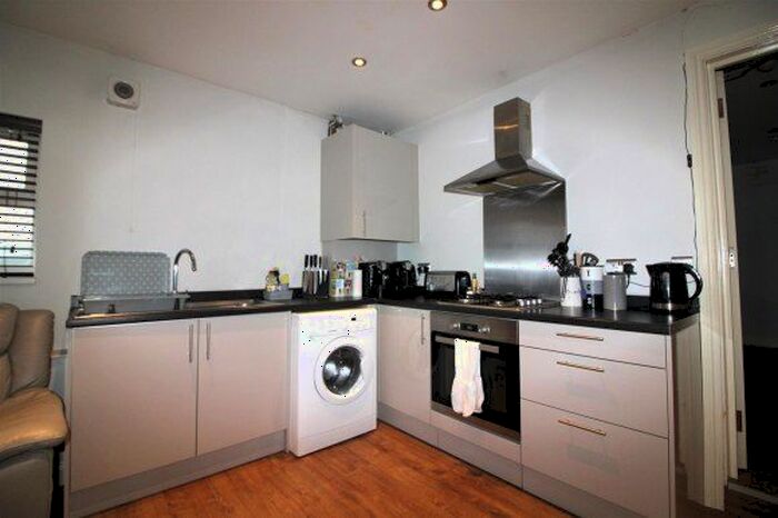 2 Bedroom Semi-Detached House To Rent In Loughborough Road, Nottingham, Nottinghamshire, NG2