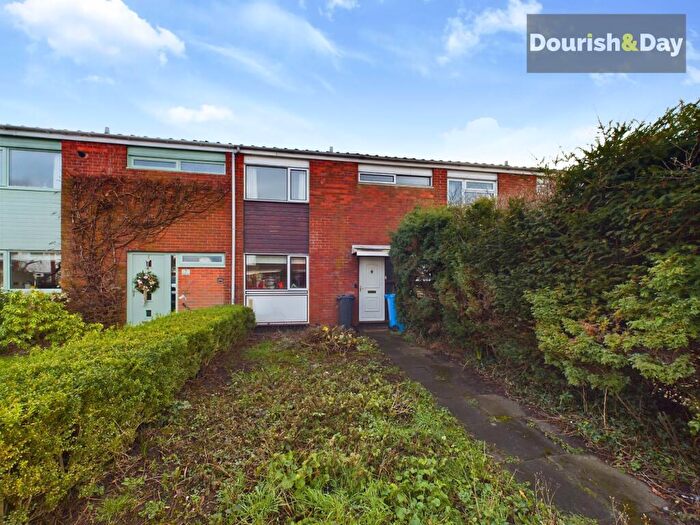 3 Bedroom Detached House For Sale In Grange Avenue, Penkridge, ST19