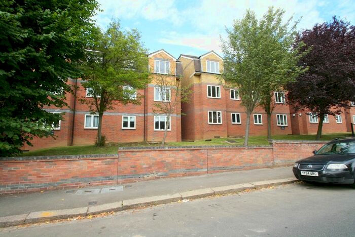 1 Bedroom Flat To Rent In Park Road, New Barnet, EN4