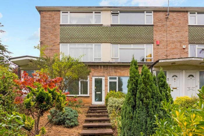 2 Bedroom Maisonette To Rent In Great North Road, New Barnet, Barnet, EN5