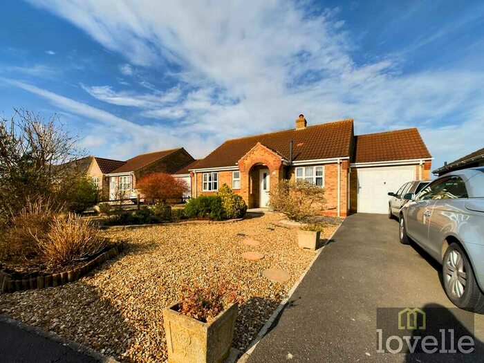 2 Bedroom Detached Bungalow For Sale In Marine Avenue, Sutton On Sea, LN12