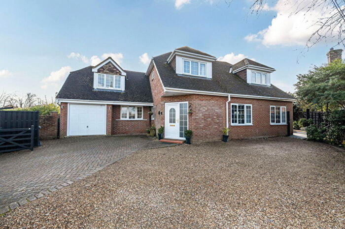 4 Bedroom Detached House For Sale In Springfield Cottage, Bramley, RG26