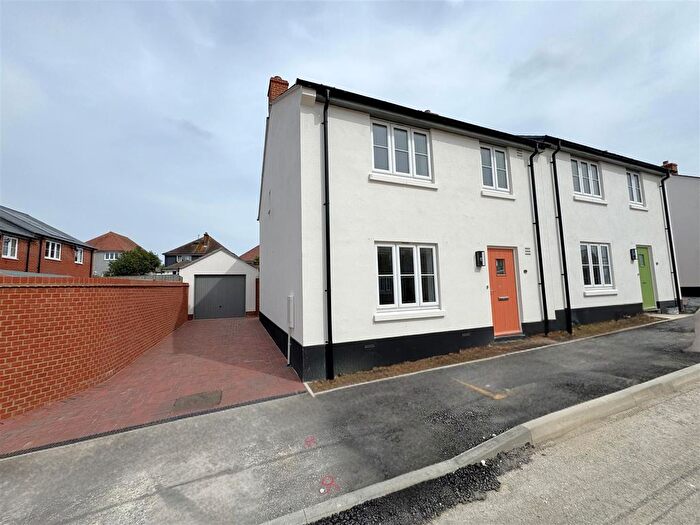 3 Bedroom Semi-detached House For Sale In Tumulus Lane, Nottington Park, Weymouth, DT3