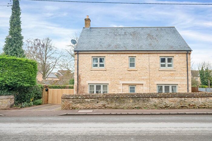 5 Bedroom Detached House For Sale In Main Street, Greetham, LE15