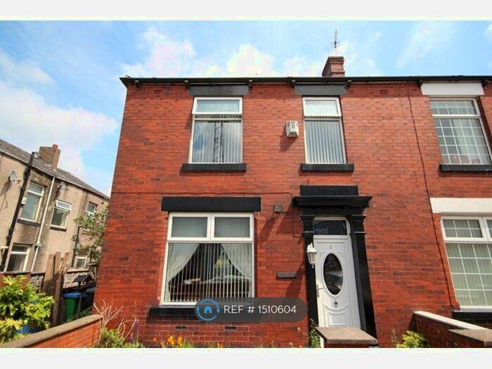 3 Bedroom Semi-Detached House To Rent In Pearl Street, Rochdale, OL11