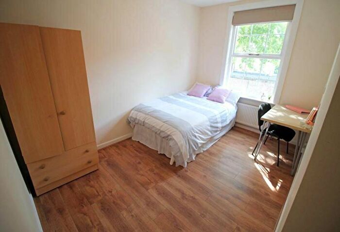 6 Bedroom Semi-Detached House To Rent In North Sherwood Street, Nottingham, NG1