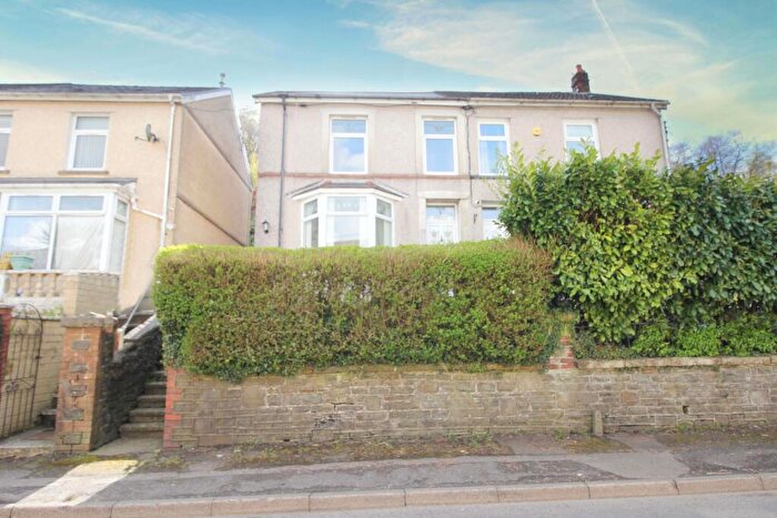 4 Bedroom Terraced House To Rent In Main Road, Abercynon, CF45