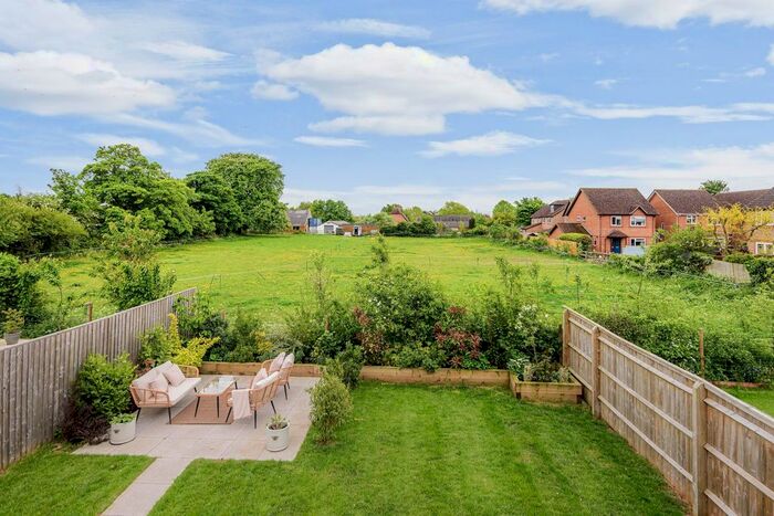 3 Bedroom Semi-Detached House For Sale In Pegasus Close, Chilton, Didcot, OX11