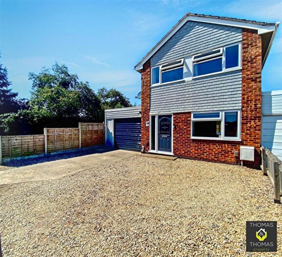 3 Bedroom Detached House For Sale In Poplar Way, Hardwicke, GL2